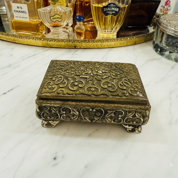 Vintage Hollywood Regency Trinket Box - Picture 10 of 10